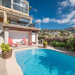 Bas De Piscine Vue Epoustouflante
